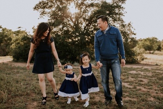 Peter Ong with Family - photo
